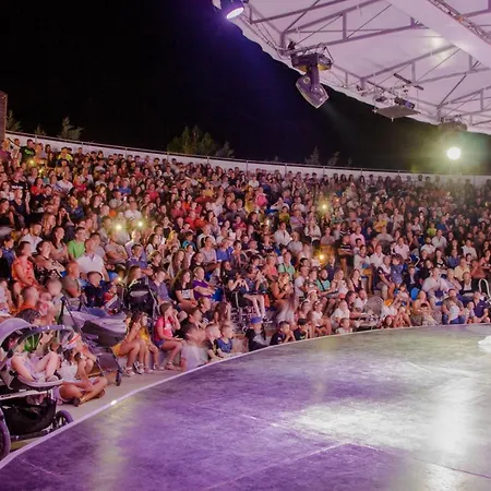 Centro Turistico Akiris