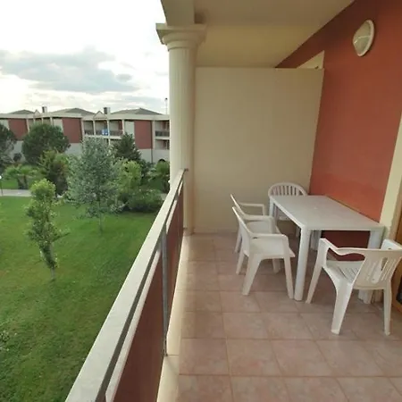 Centro Turistico Akiris منتجع نوفا سيري مارينا