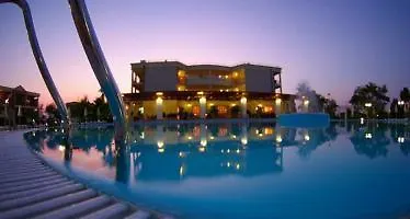 Centro Turistico Akiris 4*