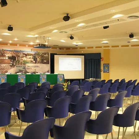 Centro Turistico Akiris 노바시리마리나