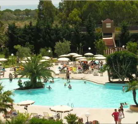 Centro Turistico Akiris