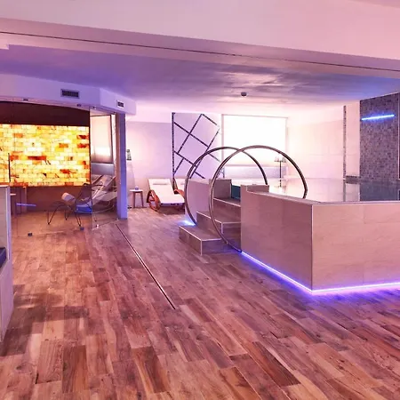 منتجع Centro Turistico Akiris نوفا سيري مارينا
