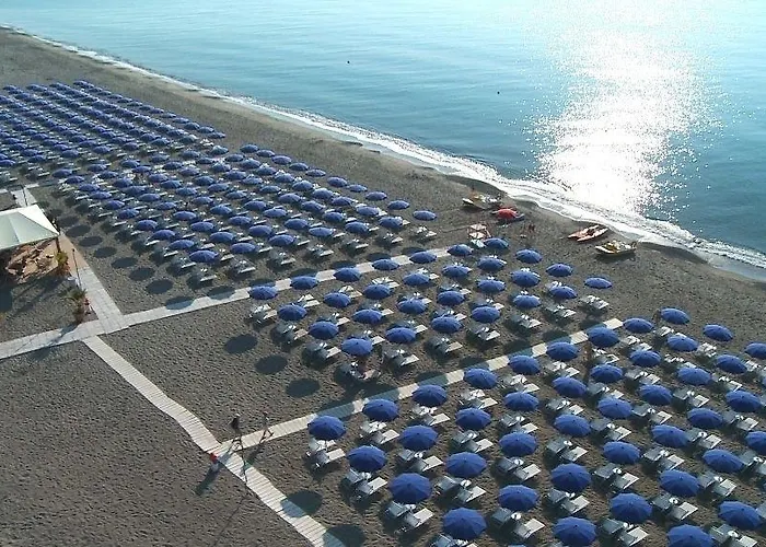 Centro Turistico Akiris Resort